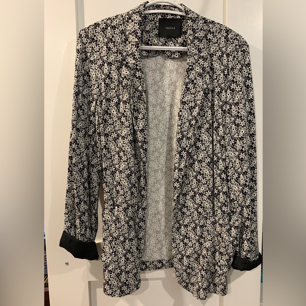 Black/white Talulah blazer.